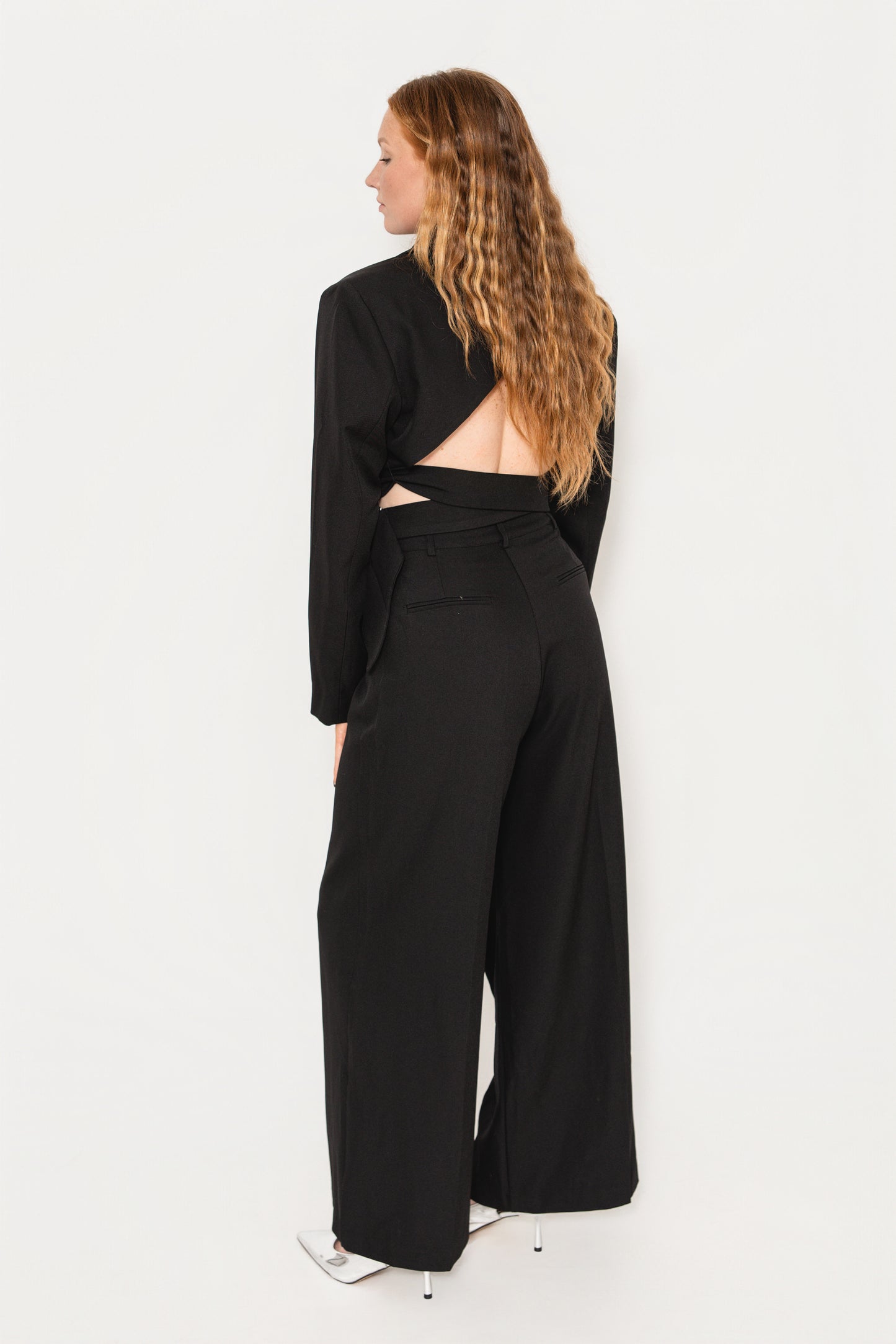 Black Open Back Cropped Blazer (part of a set)