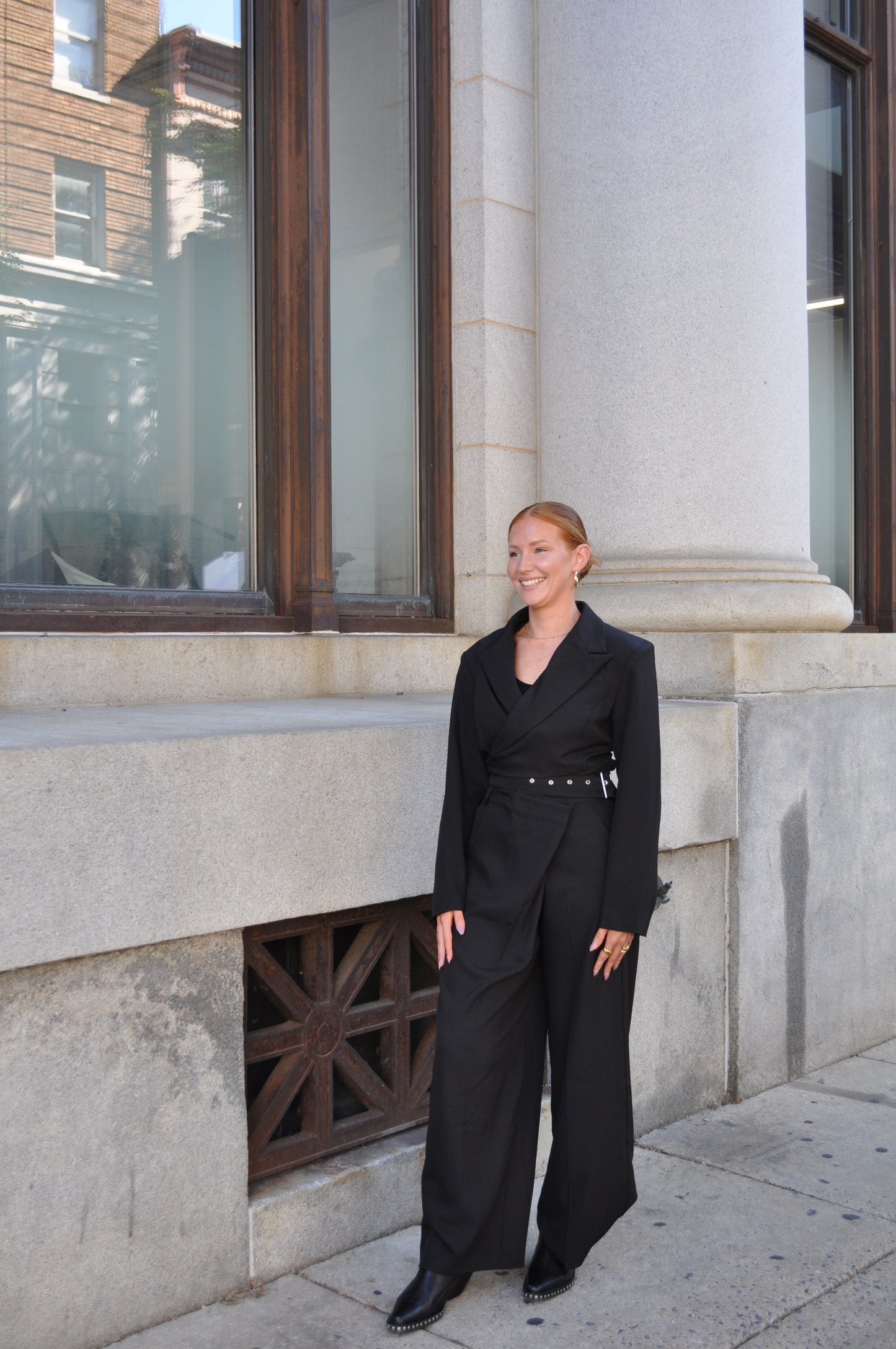 Black Open Back Cropped Blazer (part of a set)